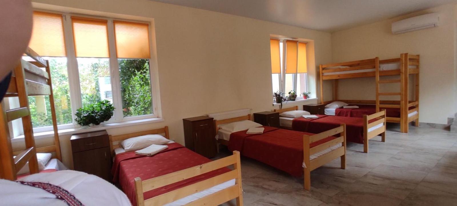 Auberge de jeunesse У Поттера à Ternopil Extérieur photo