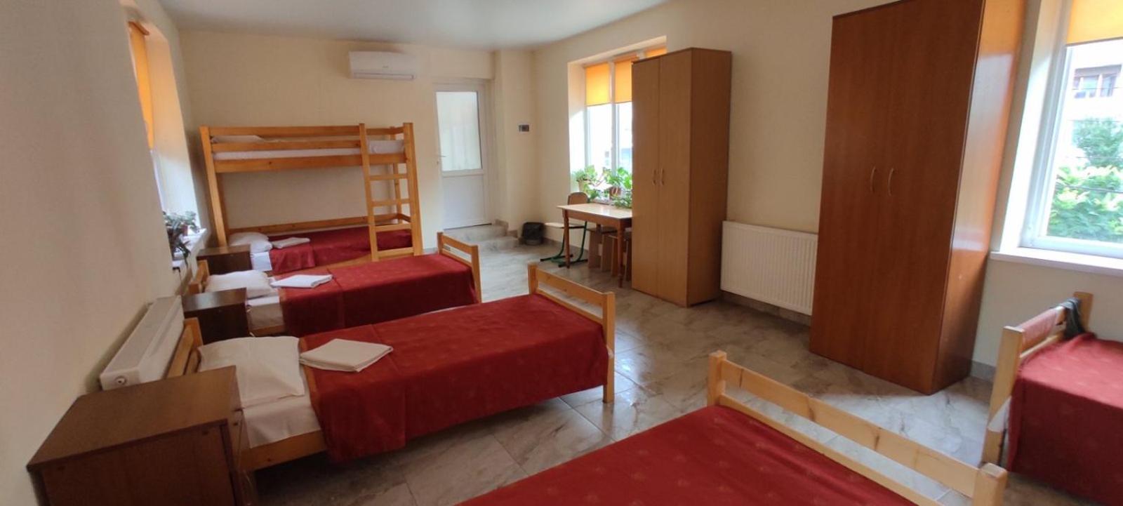 Auberge de jeunesse У Поттера à Ternopil Extérieur photo